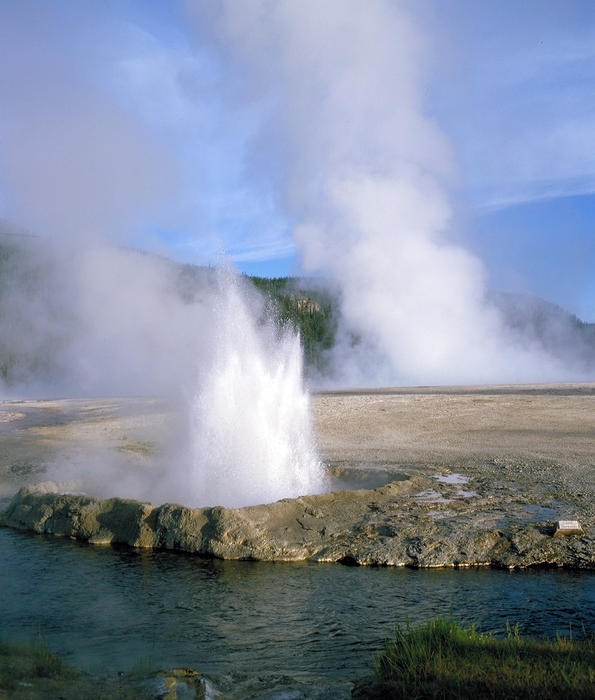 Cliff Geyser