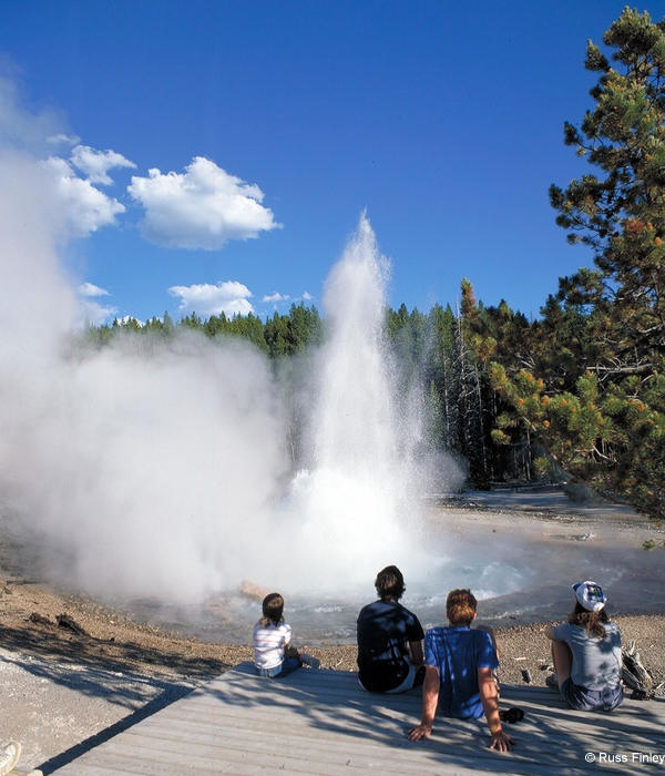 Echinus Geyser