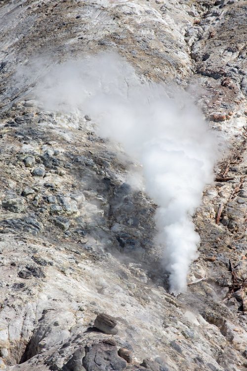 The Geysers of Yellowstone Yellowstone Net