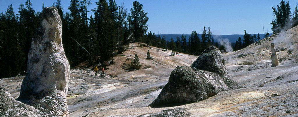 monument geyser basin